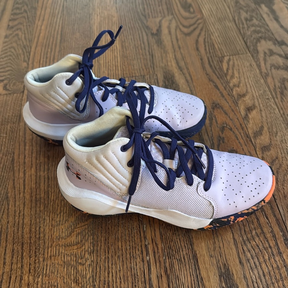 Girls Under Armor size 5.5 Basketball High Top. Excellent Condition.